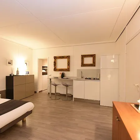 甜蜜公寓 公寓 *